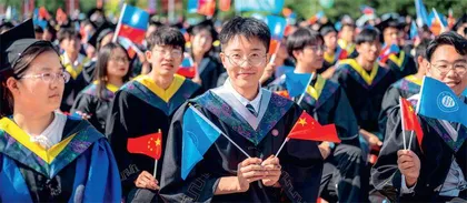 扎根北疆大地 “草原明珠”放光芒