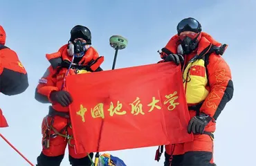 陈李昊:珠峰长新高登顶有来者2