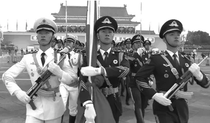 7781次升降旗后，农民的儿子选择回归乡村