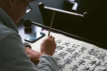 不肯毕业的“大学”