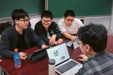 班级整活:一张俄文冬奥报纸2