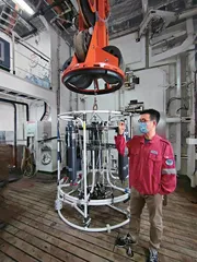 目睹最先进的探海仪器，燃！