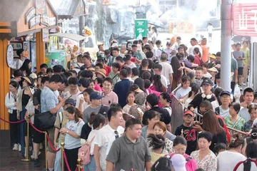 “全球老虎日”走进黑龙江东北虎林园