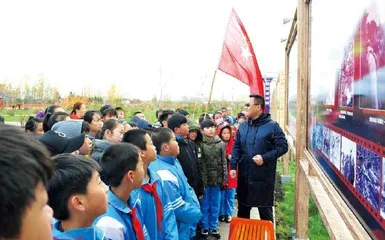 孔奕斐:森工林海熠微光1