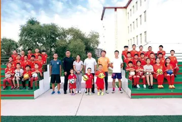 孔奕斐:森工林海熠微光2