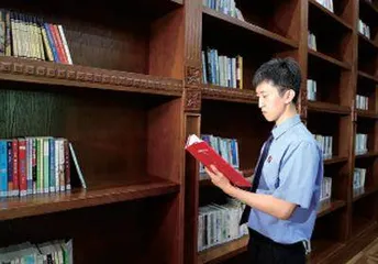 争做伟大梦想航路的青年先锋1