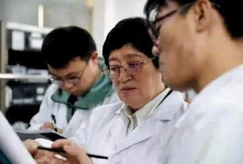 迟力峰:紧跟世界脚步的科研人5