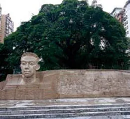 走进邓恩铭烈士纪念馆1