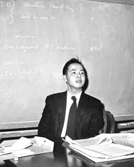 李政道：流光容易把人抛