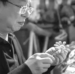 鲜花易落 绒花恒久1