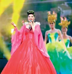 王光姣：要想在舞台上闪闪发光，就要在土地里生根发芽
