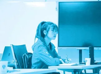 铿锵“雨荷”:世界技能大赛舞台绽放“中国红”1