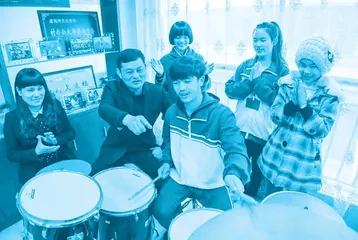 “幸福一家”:给24个贫困孩子一个温暖的“家”3