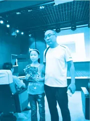 亲自撰写26本书:医生爸爸送给女儿最好的“成长礼物”1