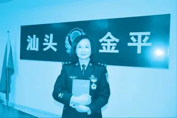 警花李小燕:奋战禁毒一线,只为“天下无毒”7