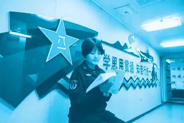 北大女孩王心仪:勇敢追梦成为航母操舵手1