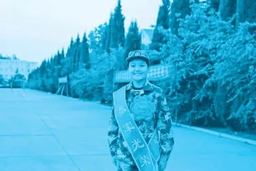 北大女孩王心仪:勇敢追梦成为航母操舵手5