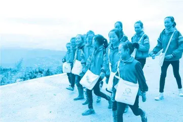 小丫姐姐张茹玮:用最温柔的呵护,助力山区女孩健康成长3