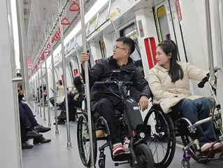 坐着,也要翩翩起舞1