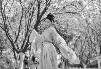 汉服“破圈”:网红、国潮,还是其他1