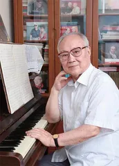 吕其明：音乐倾诉红旗颂