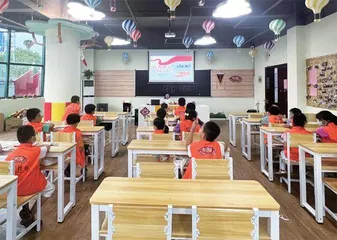 张家港冶金园(锦丰镇)妇联:巾帼宣讲绽放“她说”力量3