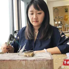 80后细金工艺传承人赵琳静:把诗词制成饰品2
