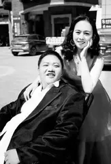 轮椅总裁与“茧房”姑娘，十万公里的爱穿越生死 