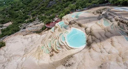 山水出黄龙 波纹落钙华2