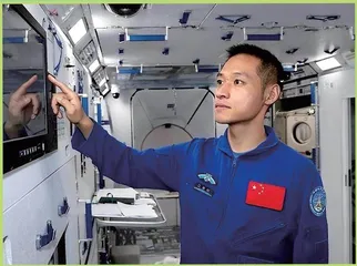 航天员江新林:人生“三连跳”的幸运儿3