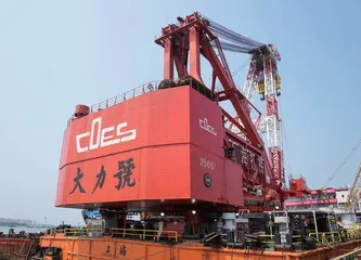 历史性突破!长江口二号古船成功整体打捞出水3