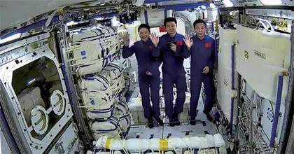“太空电站”让中国空间站实现用电自由5