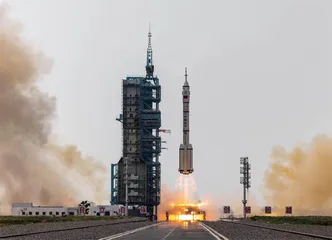 飞到太空学化学