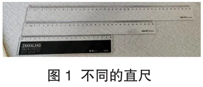 塑料直尺振动时为何有残影0