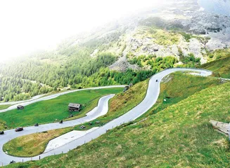 山区急弯道路会车预警系统