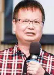 一种刚性可变形机翼的研究分析