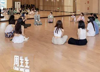 资讯1