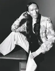 “阿多尼斯”10