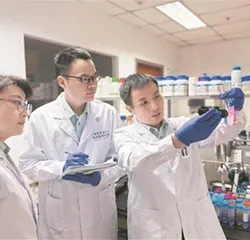 李威:在纳米“战场”冲锋陷阵1