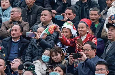 “村超”“村BA”“村歌”乡村热土释放“幸福能量”