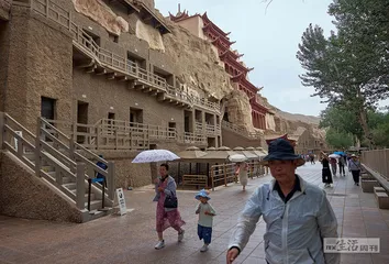 西夏石窟壁画：多元与世俗1