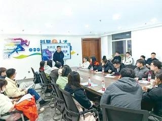 深耕“青”字号品牌　助推青年电商发展