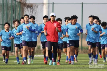 足球“南哥”背后：一个草根俱乐部的逆袭3