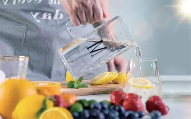热水和冷水一起放进冰箱为什么热水能先结冰?2