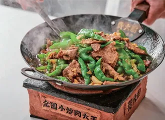 一道辣椒炒肉，火遍一线城市