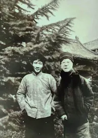 宫梓轩：独特的艺术，奇崛的人生	1
