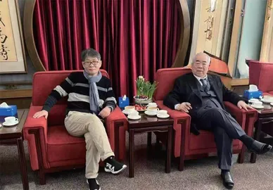 宫梓轩：独特的艺术，奇崛的人生	2