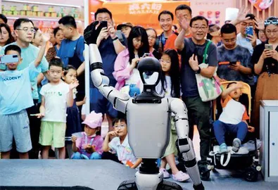 “90后”民营企业家王兴兴：顺势而为2