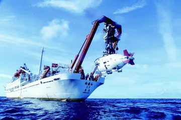 海丽雅:把绳子做到“上天入海”1