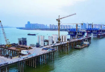“路”在延伸,“桥”在飞越7